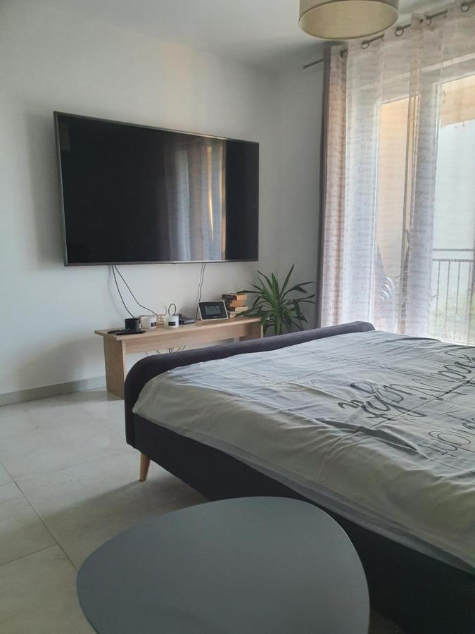 Studio Apartment Doris بوريتش المظهر الخارجي الصورة