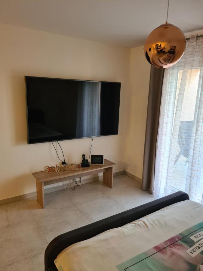 Studio Apartment Doris بوريتش المظهر الخارجي الصورة